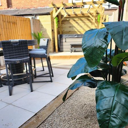 Xxhot Tubxx 4Bed Semi, Sleeps 8, 2 Bathrooms Blackpool Esterno foto