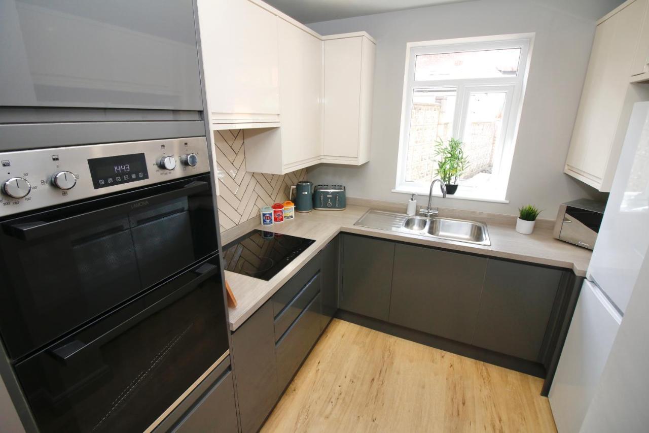 Xxhot Tubxx 4Bed Semi, Sleeps 8, 2 Bathrooms Blackpool Esterno foto