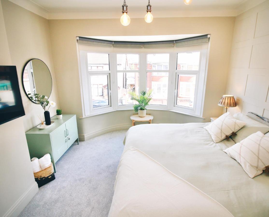 Xxhot Tubxx 4Bed Semi, Sleeps 8, 2 Bathrooms Blackpool Esterno foto