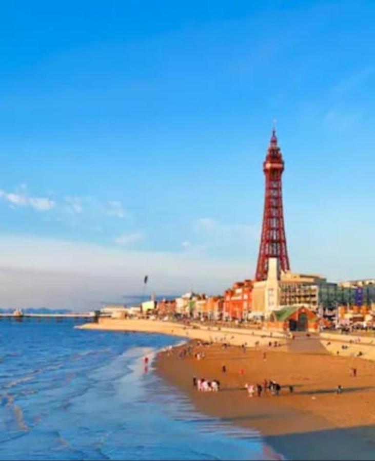 Xxhot Tubxx 4Bed Semi, Sleeps 8, 2 Bathrooms Blackpool Esterno foto