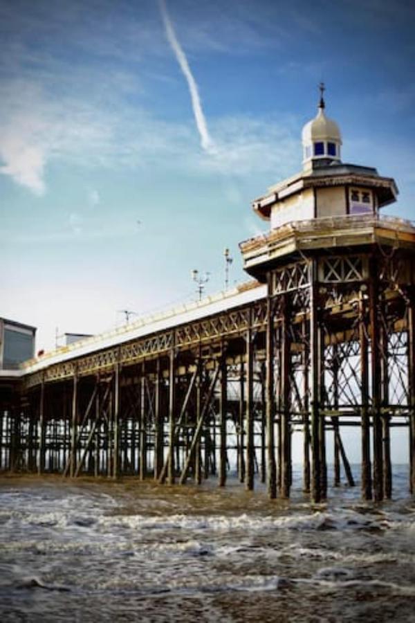 Xxhot Tubxx 4Bed Semi, Sleeps 8, 2 Bathrooms Blackpool Esterno foto